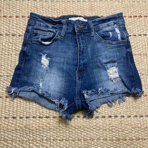 KanCan, Medium Blue Wash Distressed Jean Shorts Mid-High Rise Denim 5 Juniors